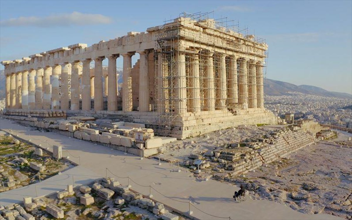 akropoli prosbasimo gia olous einai pleon to sumbolo tis dimokratias